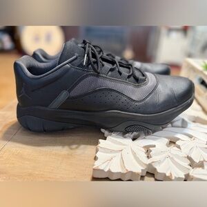 Mens Jordan 11 CMFT low